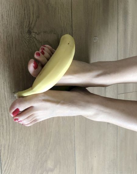 女大学生的沙龙室免费