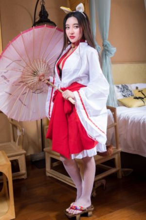 美味世子三姐妹