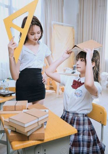 无遮挡裸光屁屁打屁股软件