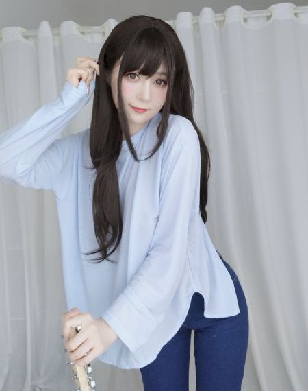 《本能》西班牙